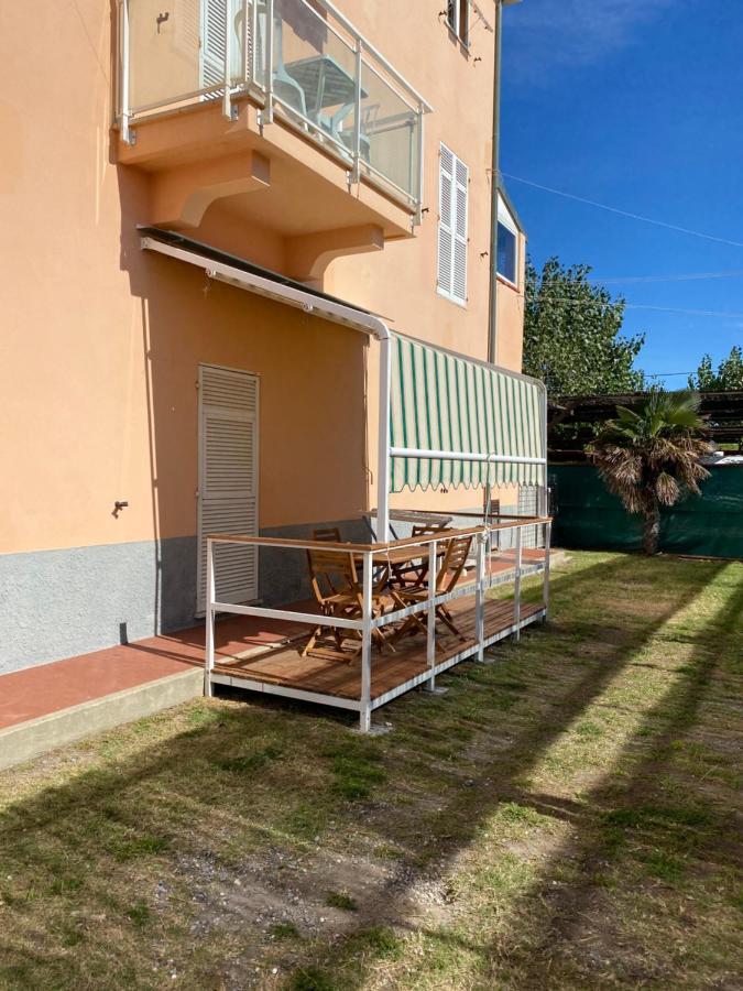 Residence Riviera Albenga Buitenkant foto