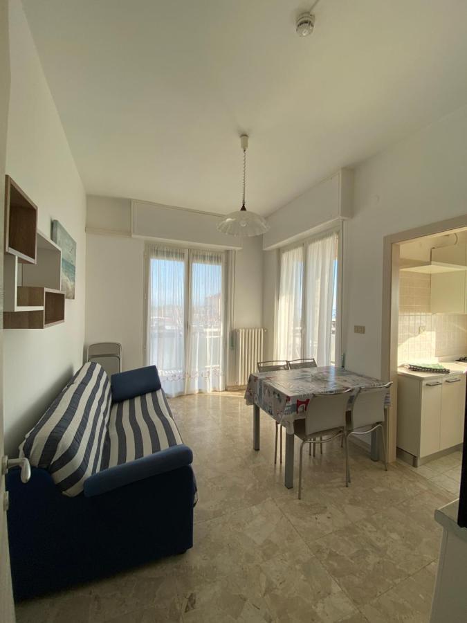 Residence Riviera Albenga Buitenkant foto