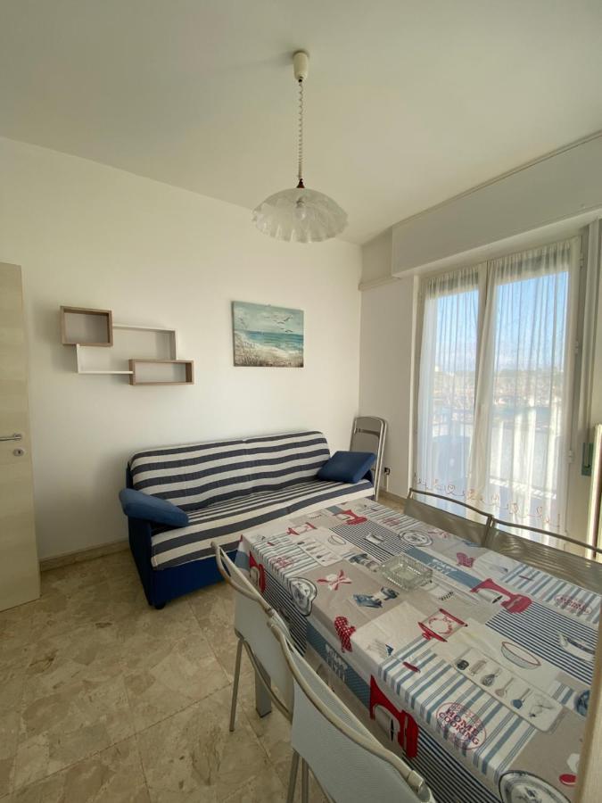 Residence Riviera Albenga Buitenkant foto