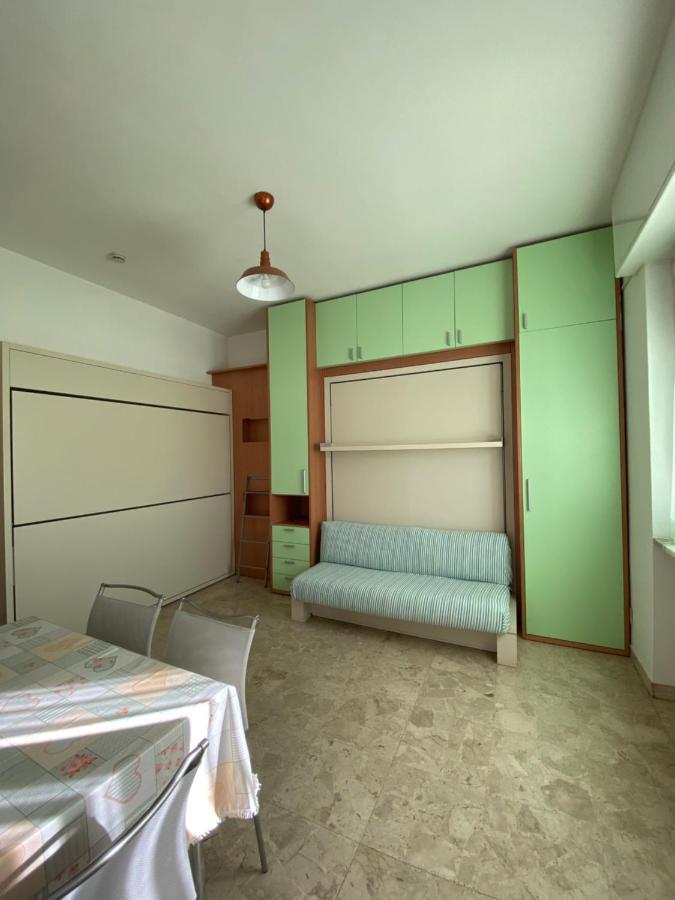 Residence Riviera Albenga Buitenkant foto