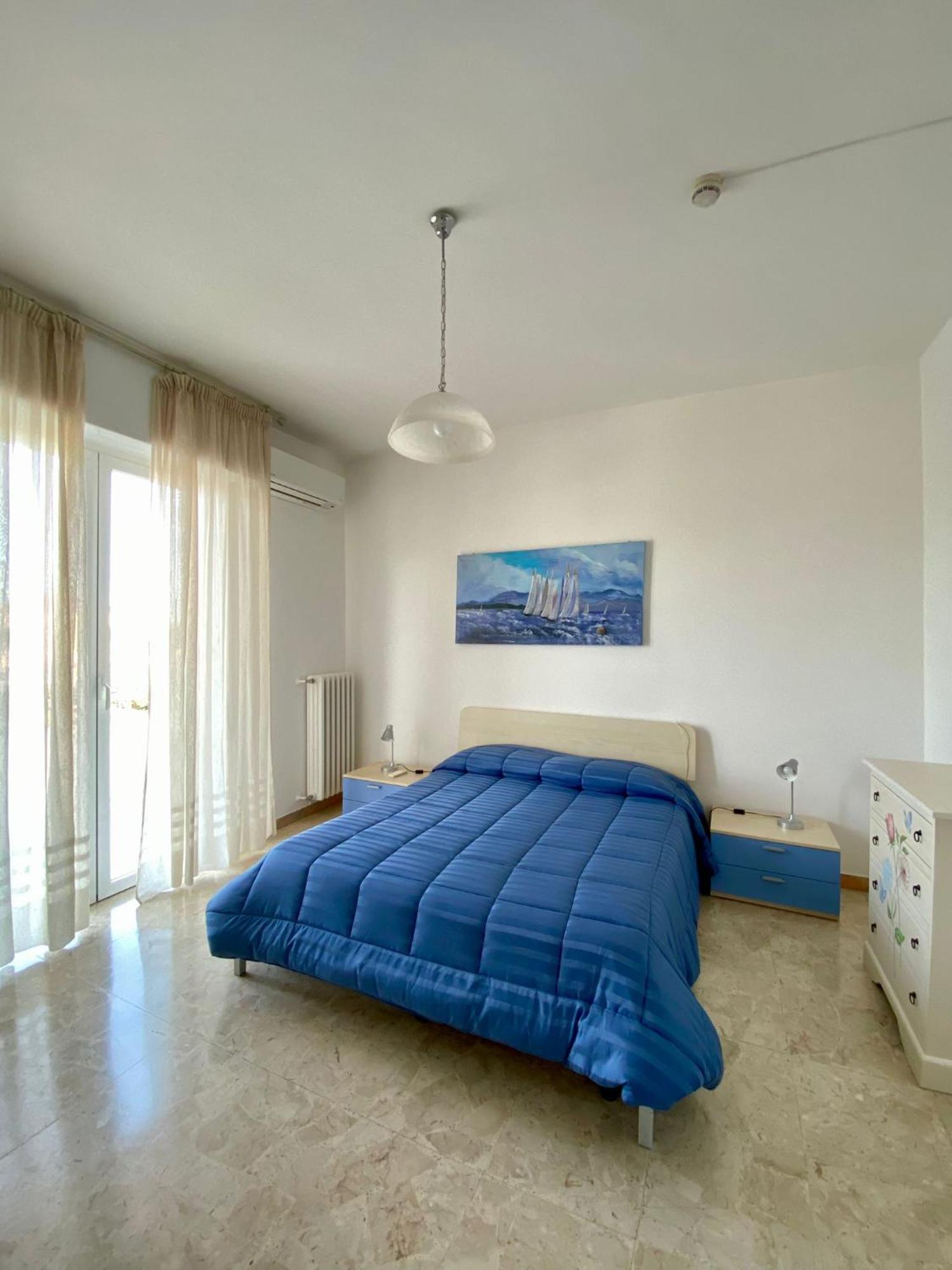 Residence Riviera Albenga Buitenkant foto