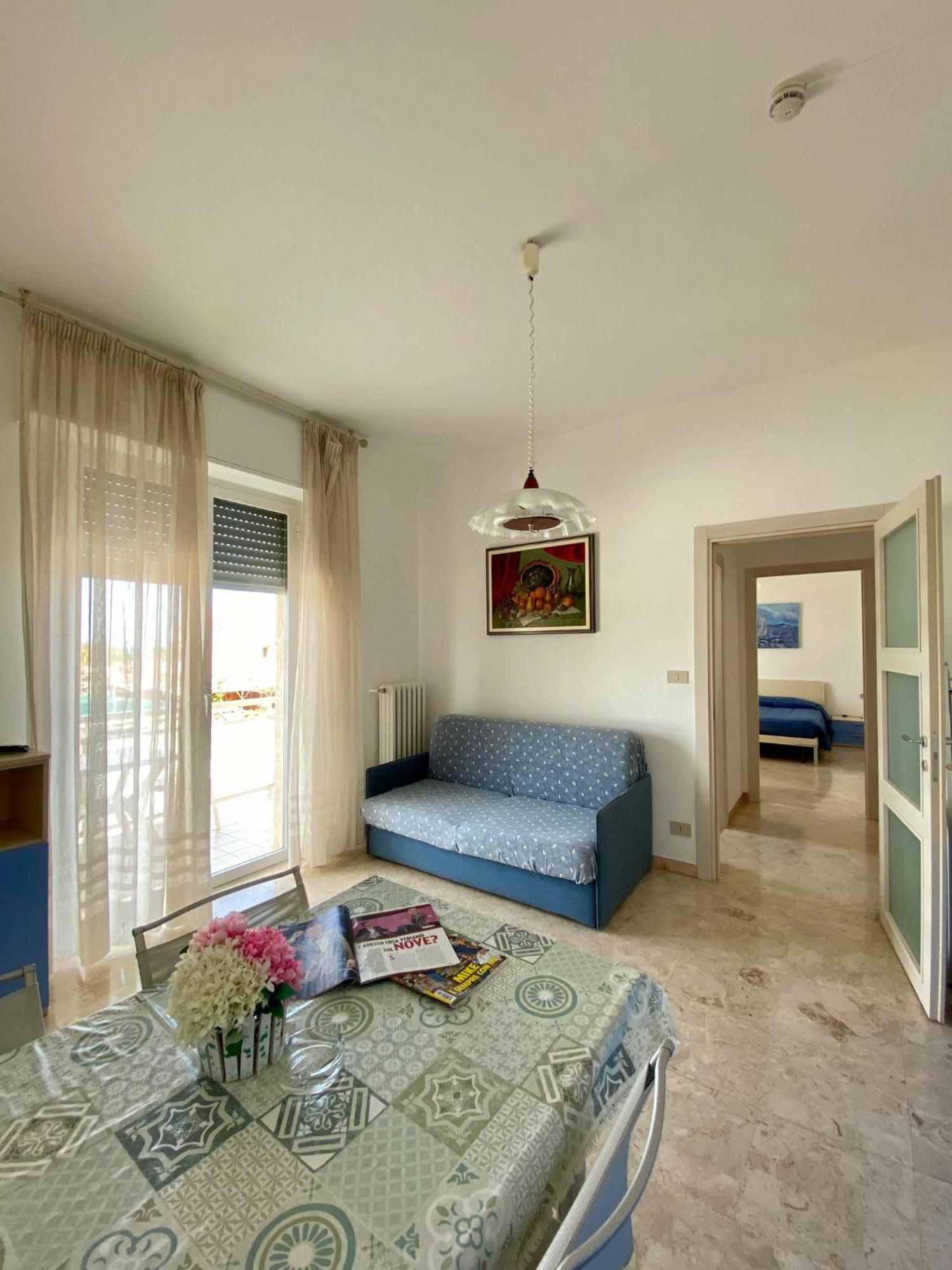 Residence Riviera Albenga Buitenkant foto