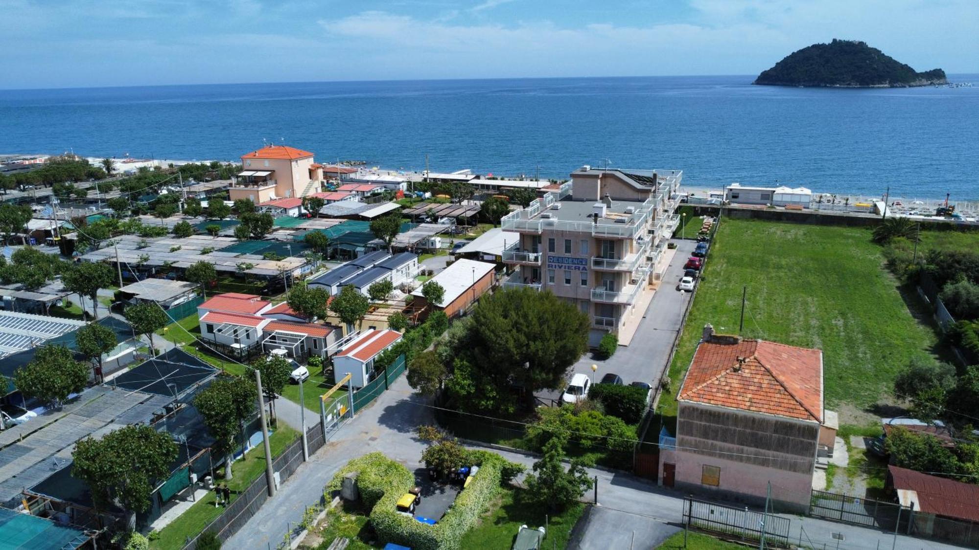 Residence Riviera Albenga Buitenkant foto