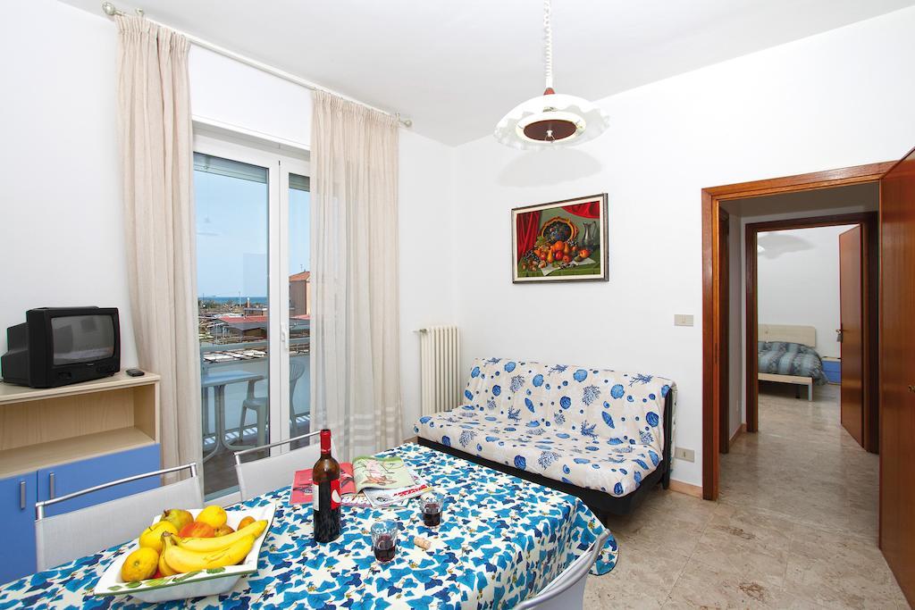 Residence Riviera Albenga Kamer foto