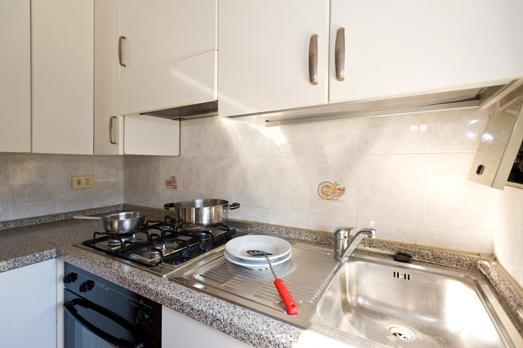 Residence Riviera Albenga Buitenkant foto